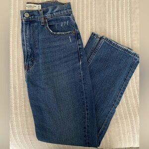 Abercrombie & Fitch Ultra High Rise Ankle Straight Jeans